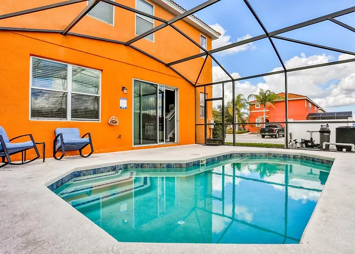 Stylish Family Retreat With Pool Near Disney World Kissimmee