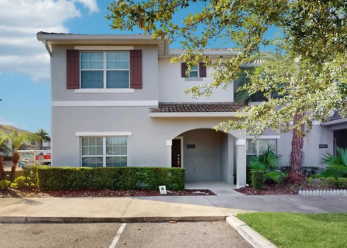 Stylish Townhouse With A Private Pool & Lanai Plus Clubhouse Amenities Kissimmee