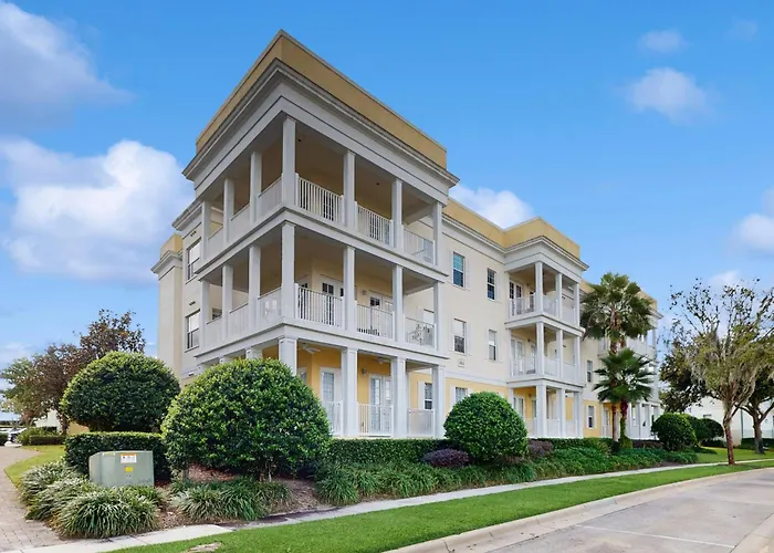 Top-Floor 2Br Condo With Golf Course Views, Garage & Reunion Resort Amenities Kissimmee