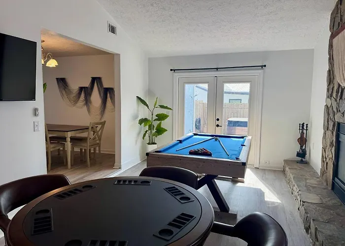 Beach Yeah- Pool- Hot Tub- Game Room Panama Stadt