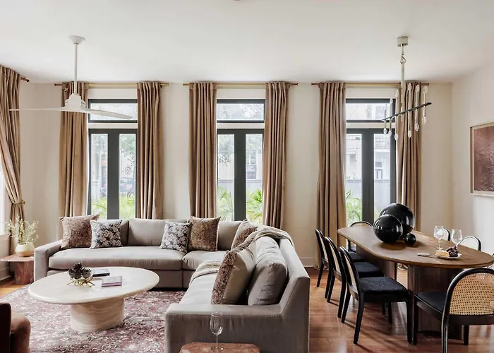 Luxe 6-Bedroom Garden District Retreat Hotel Pool New Orleans