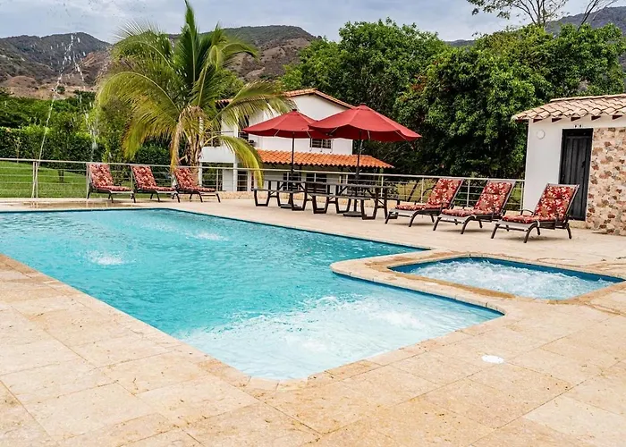 Farm In The Santa Fe Desert With A Swimming Pool, Jacuzzi Santa Fe de Antioquia