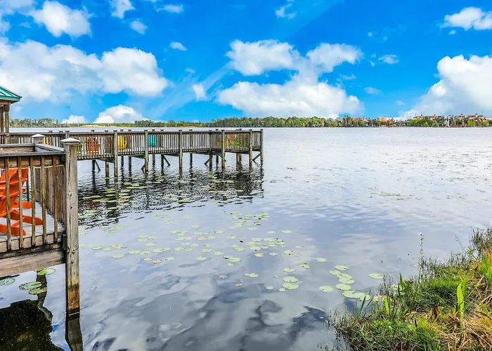 Dog-Friendly Lakefront Condo W/Wifi, W/D, Ac, Resort Amenities, Near Attractions Orlando