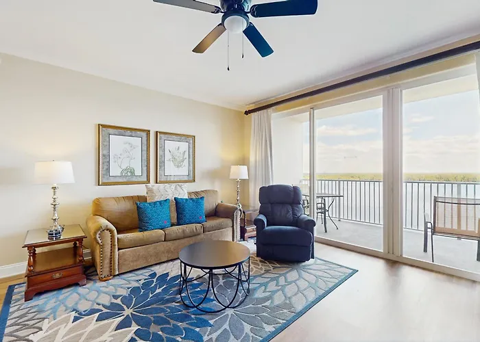 Luxury Lakefront Condo With Balcony, Jetted Tub, Heated Pool & Resort Amenities Orlando