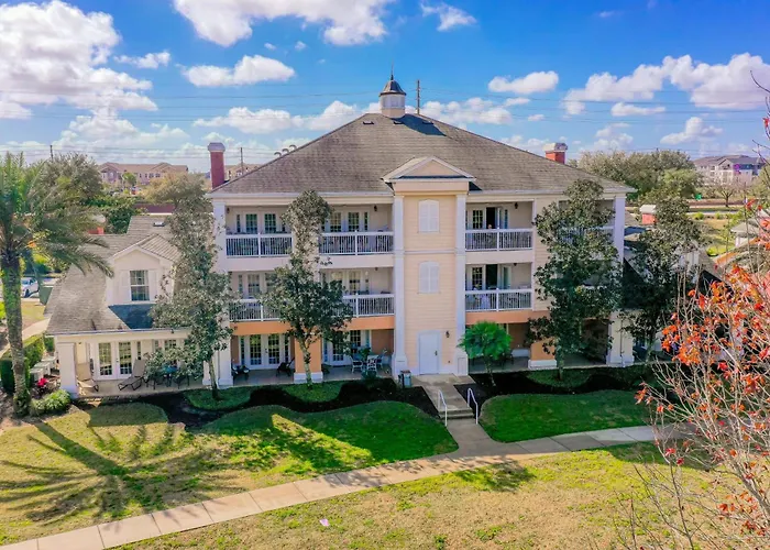 Golf Course-Front Condo With Golf Views, Balcony, Pool, Fast Wifi, Washer/Dryer Kissimmee