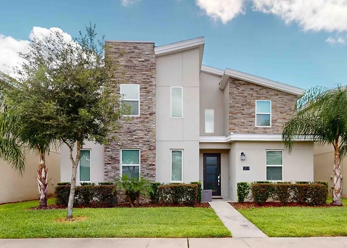 Luxury Resort Home With Themed Rooms, Air Hockey, Pool Table, Pool And Hot Tub Kissimmee