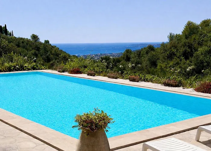 Le Secret De Saint-Paul, Large Villa With Sea View