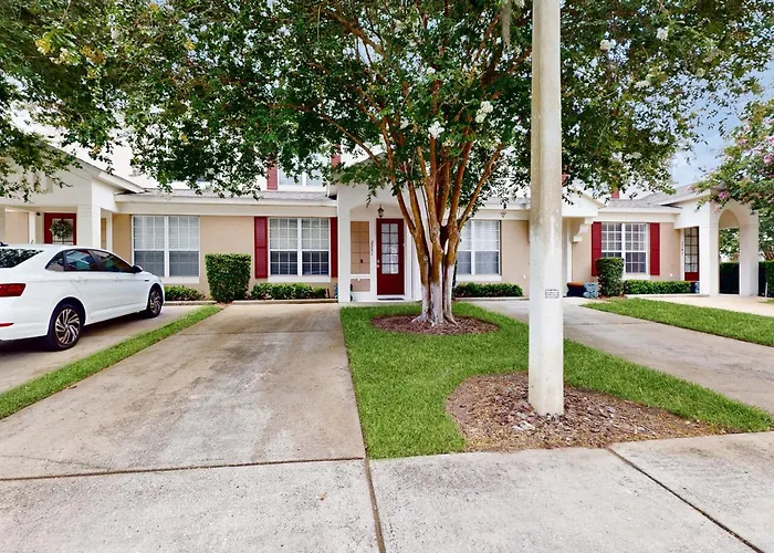 Resort Home With Private Pool, Hot Tub, Tennis, Game Room, Gym, Sports Courts Kissimmee