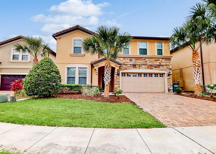 Spacious Home W/ Private Pool, Wifi, Central Ac, Private Washer/Dryer Kissimmee