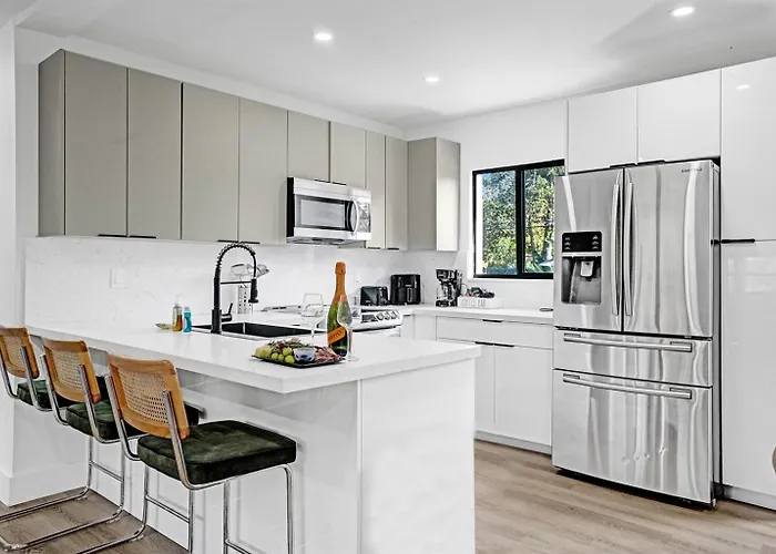 Villa Olive Palm Retreat With Pool Miami