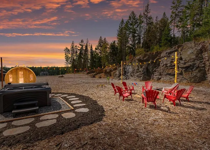Chic Forest Getaway|Hottub|Sauna|Pooltable|Games - Holiday Home Huntsville