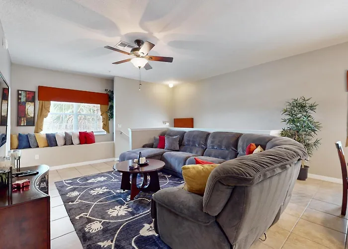 Friendly Condo With Shared Pool And Hot Tub, High-Speed Wifi, And Central Ac Orlando