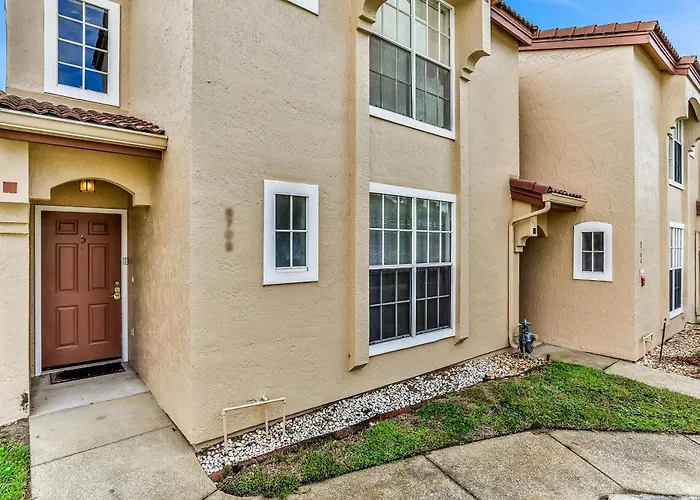Breezy Townhouse With A Pool, Hot Tub, Patio, Central Ac, And Washer/Dryer Kissimmee