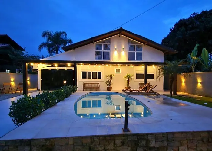 Casa Com Jacuzzi Aquec Praia Daniela Prox Jurere Florianópolis