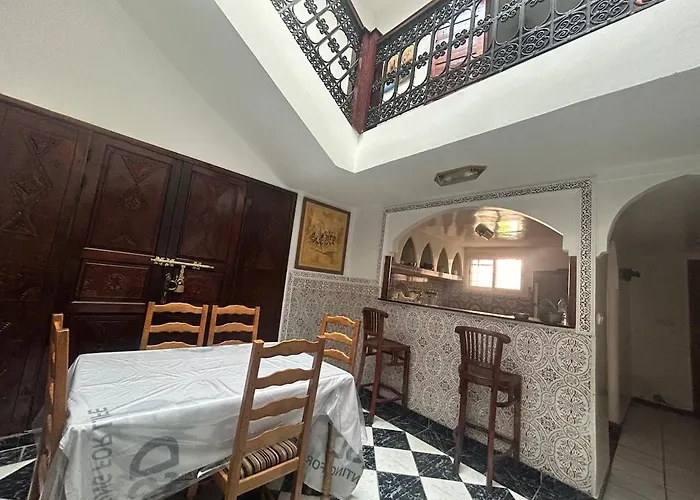 Riad Hassan With 4 Bedrooms Marrakesch