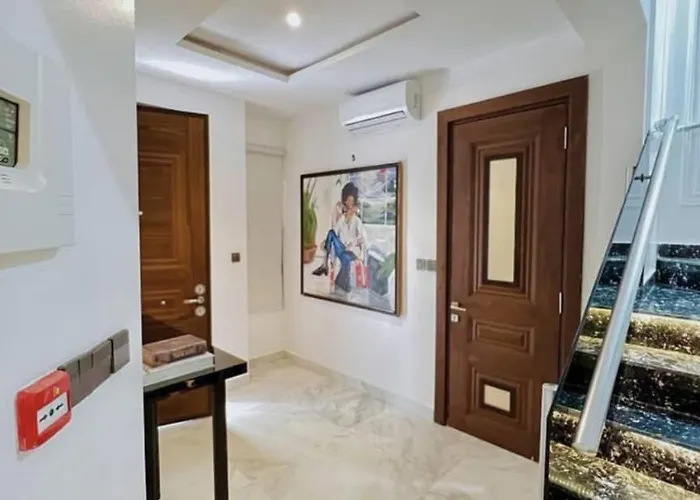 Modern Luxury 4 Bedroom Stay In Lekki With Private Comfort Mama
