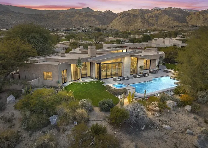 Big Horn Retreat 4 Bed 4 Ensuite Bath Mnt Golf Course Views Epic Backyard. Palm Desert