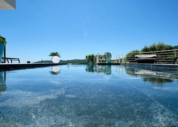 Holiday Home Villa 259 Mit Meerblick- Pool Und Jacuzzi By Interhome Les Issambres