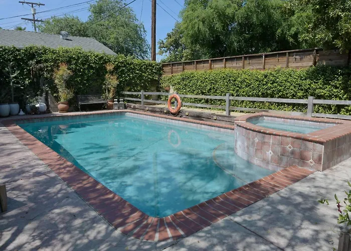 Hortense Pool + Spa Oasis Los Angeles