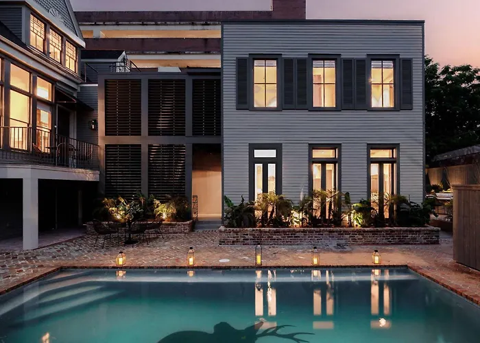 Luxe 6-Bedroom Garden District Retreat Hotel Pool New Orleans