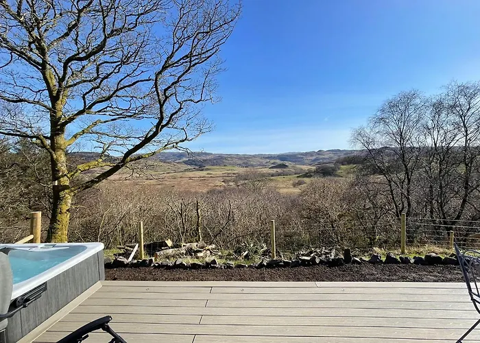 Cadderlie Cabin - Luxury Woodland Escape With Hot Tub Near Oban