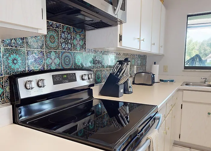 Spacious Home W/Private Pool, Hot Tub & Game Room Near Disney Orlando