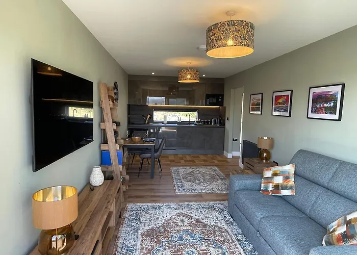 Cadderlie Cabin - Luxury Woodland Escape With Hot Tub Near Oban