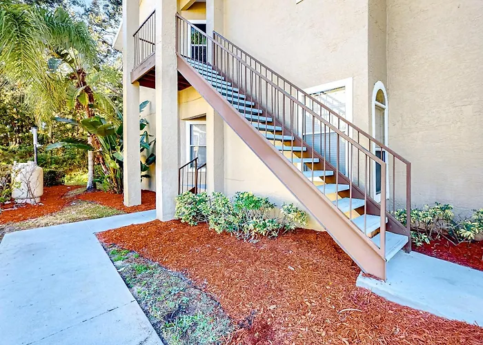 Sunny Condo With Pool, Hot Tub, Tennis Court, & Gym - Balcony & Washer/Dryer Kissimmee