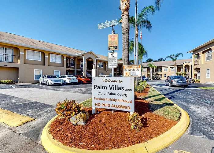 Sunny Condo With Pool, Hot Tub, Tennis Court, & Gym - Balcony & Washer/Dryer Kissimmee