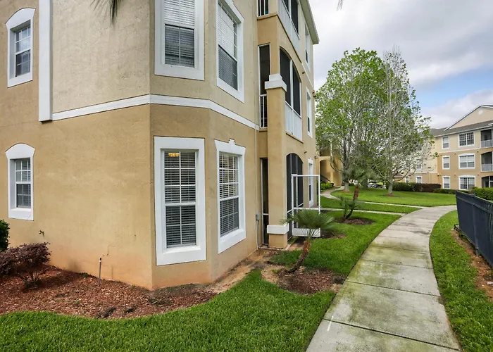 Windsor Palms Townhome With Wifi, Ac, Screened Patio, Pool, Hot Tub, & Tennis Orlando