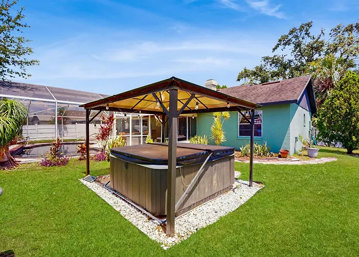 Spacious Home W/Private Pool, Hot Tub & Game Room Near Disney Orlando
