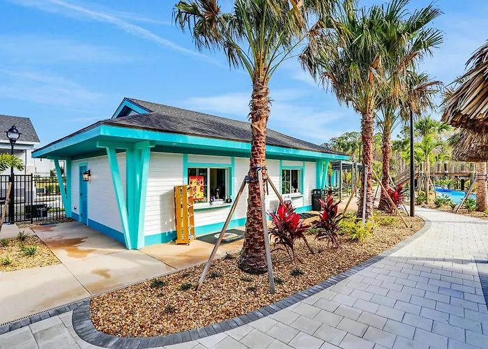 Stylish Townhouse With A Private Pool & Lanai Plus Clubhouse Amenities Kissimmee