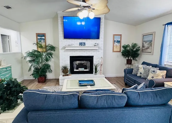 Coastal Hangout- Hot Tub- Fire Pit-Game Room Panama Stadt