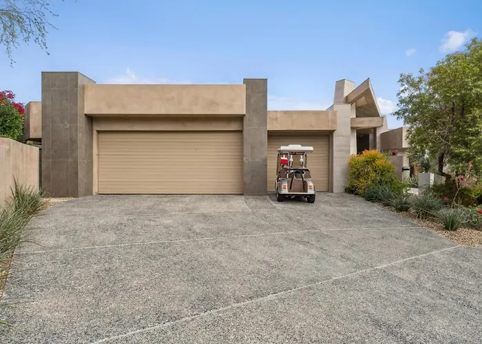 Big Horn Retreat 4 Bed 4 Ensuite Bath Mnt Golf Course Views Epic Backyard. Palm Desert