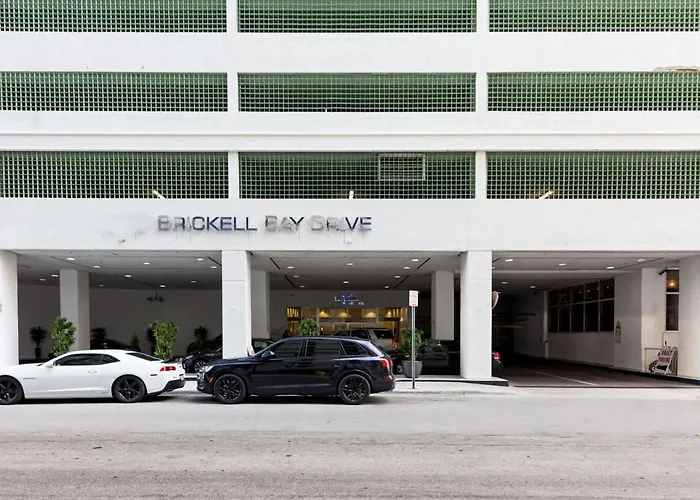 Beautiful New 1Br Brickell Suite-Parking-Sleeps 4 Miami