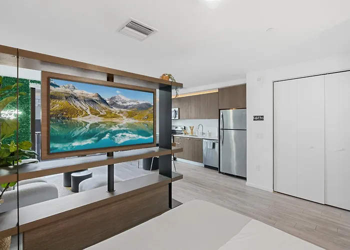 High-Rise Condo In Downtown Miami
