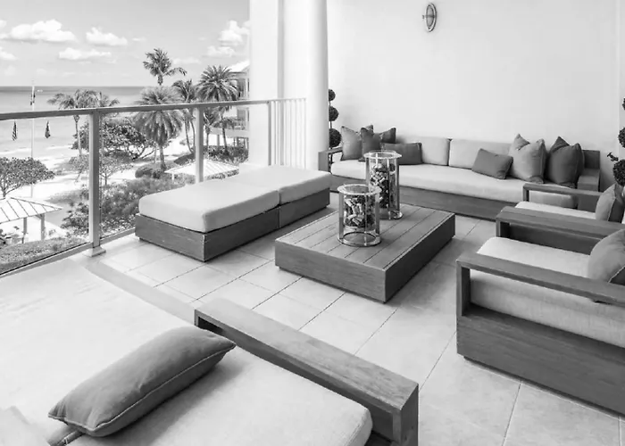 Superb 2 Bed Apartment George Town