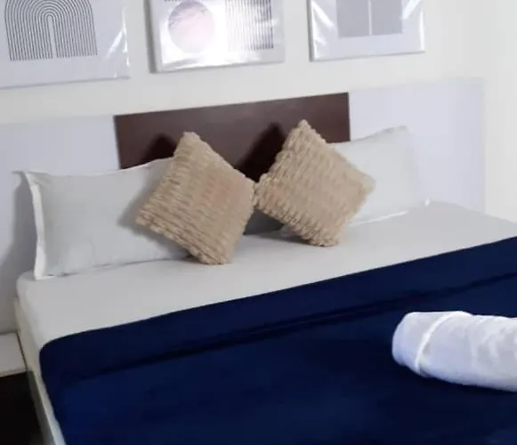 Becky Stay 1 Bedroom Near The Airport Entebbe