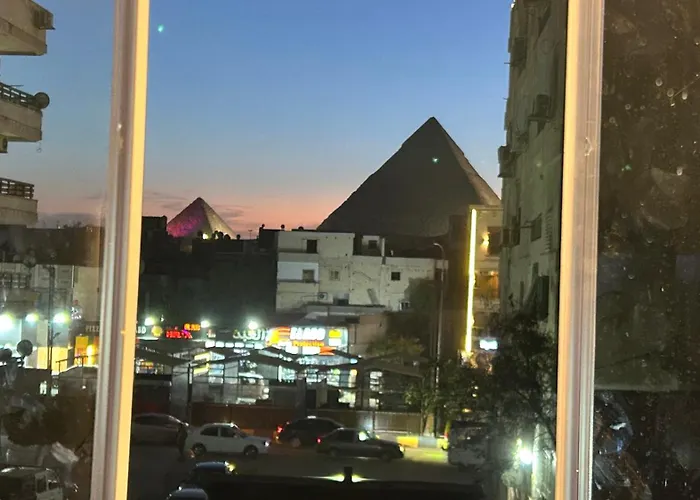 The Sweet Family Pyramids Inn Kairo