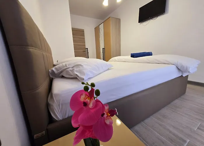 Sea View Gorgeous Apartment - Azizi Beach Resort 5 M Deplaja Năvodari