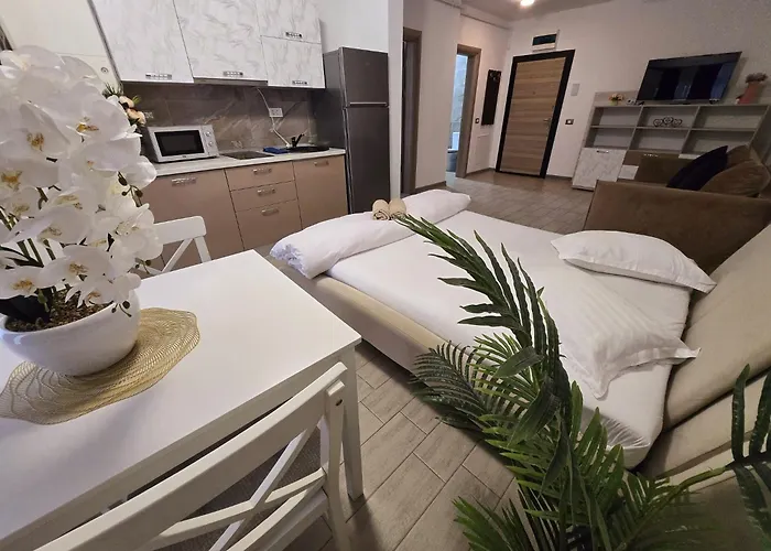 Large Family Apartment - Piscina Interioara Sauna Gym Resort Năvodari