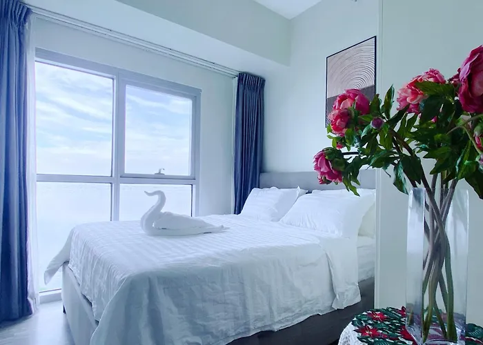 Luxurious Apartment Modern Cozy Manila Bayview Poolview Cityview 1 2 3 Bedrooms Near Manila Airports Okada Solaire Moa