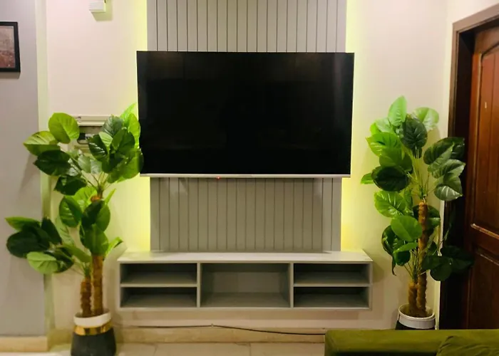 Cozy & Stylish 2 Bedroom Apartment In Islamabad E-11