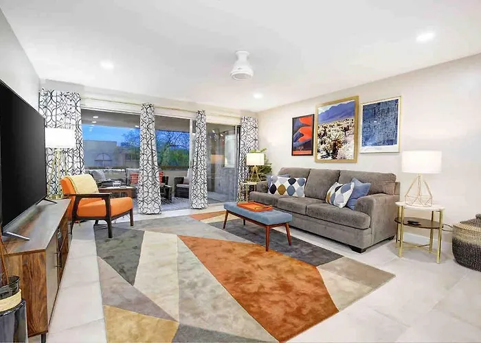 Beautiful 2 Bedroom Modern And Spacious Scottsdalecondo