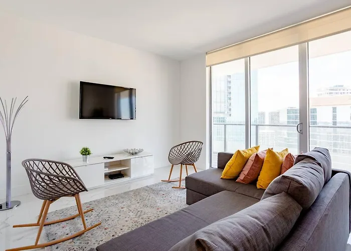 Beautiful Condo And Apt W/ Free Parking 5 Stars ! Miami