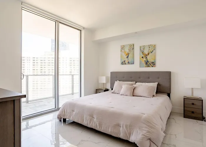 Beautiful Condo And Apt W/ Free Parking 5 Stars ! Miami
