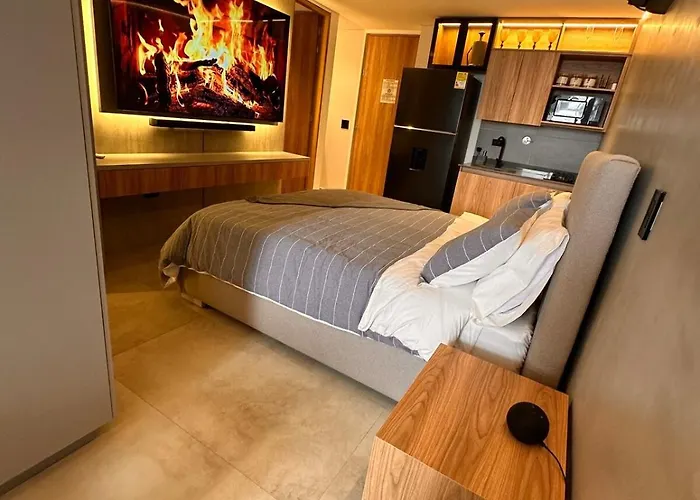Ferienwohnung Luxury Loft Ac Jacuzzi, Gym & Steam Bath Laureles Medellín