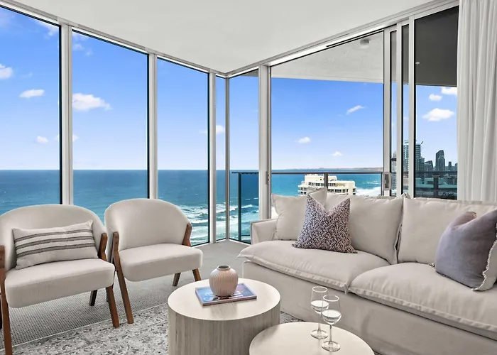 Sky-High Ocean Views 5 Star Resort Facilities Gold Coast
