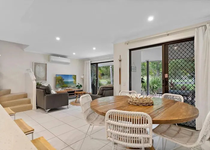 Noosa Resort Pool Paradise Close To Noosa River Noosaville