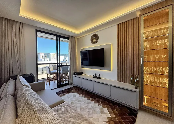 Oasis Do Atlantico 402 A - Apartamento Amplo Em Condominio Completo A Apenas 5 Minutos Da Praia De Palmas Governador Celso Ramos